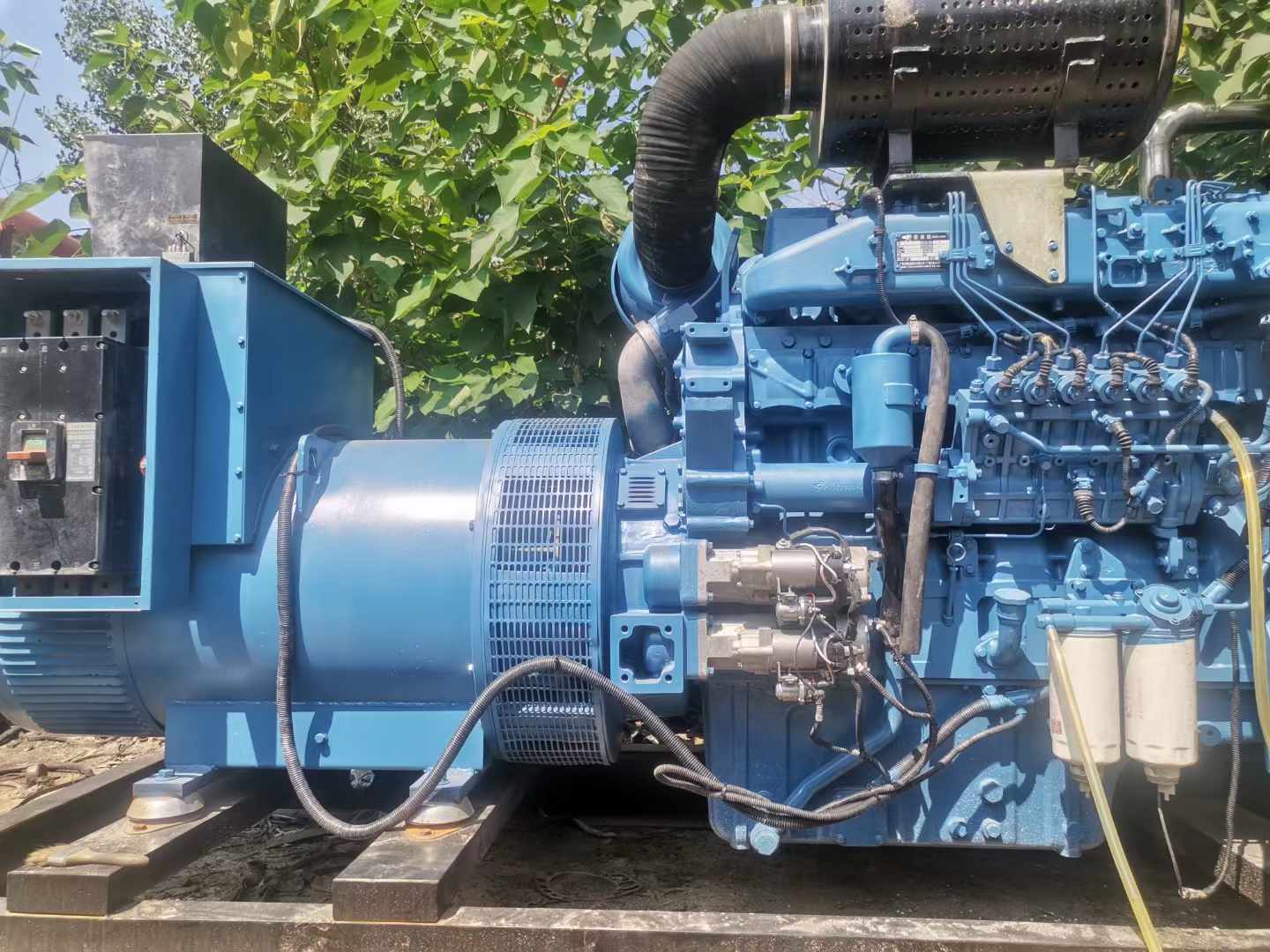 霍邱详细说明降低 800kW 柴油发电机输出电流波动的方法