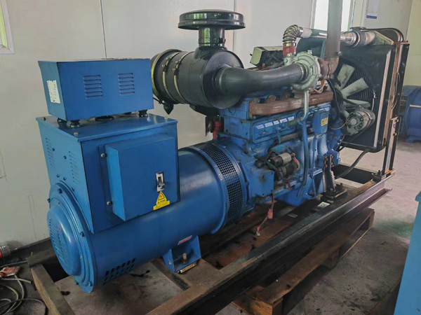 霍邱100kW柴油发电机组使用多级机油有哪些优缺点？